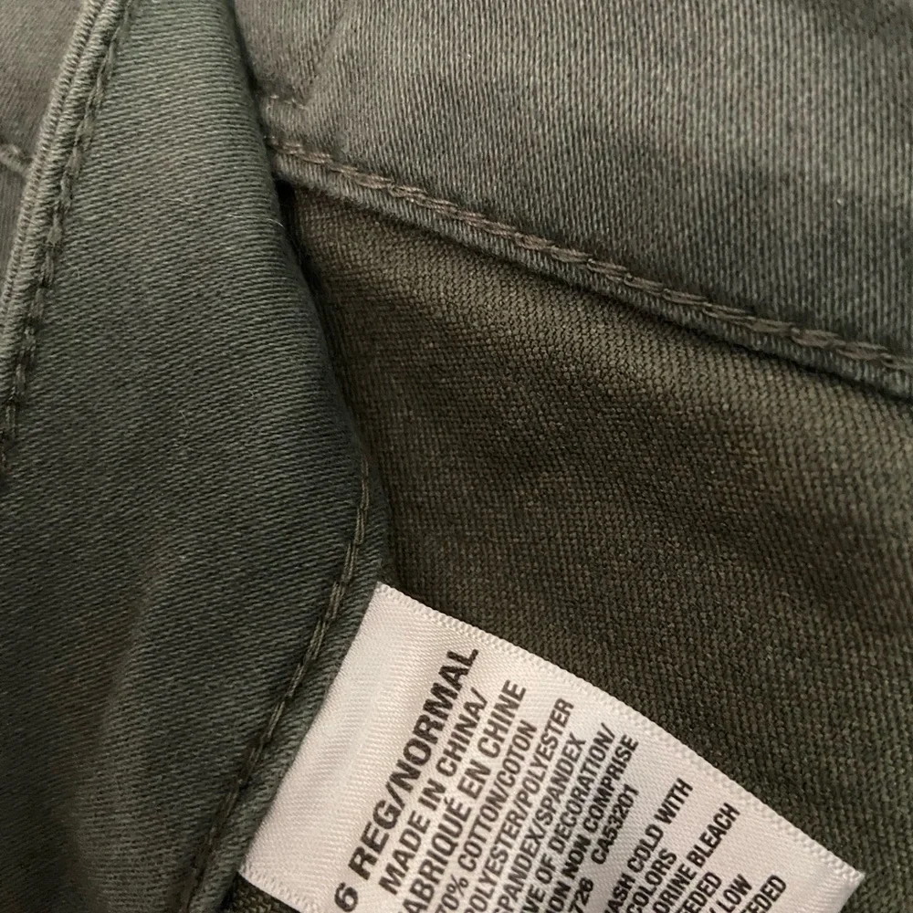 Army green Aeropostale jeggings